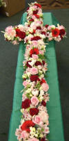 Loose cross, Red, pinks & whites